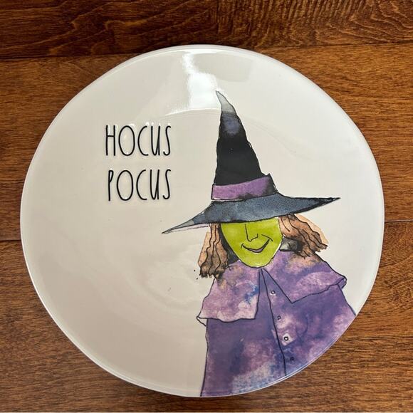 RAE DUNN Hocus Pocus Witch Plate - Picture 1 of 4